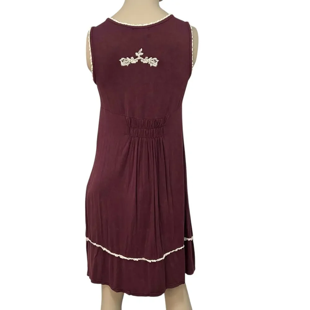 POL Embroidered Sleeveless Burgundy Dress Size Medium Flowy Boho Romantic Indie